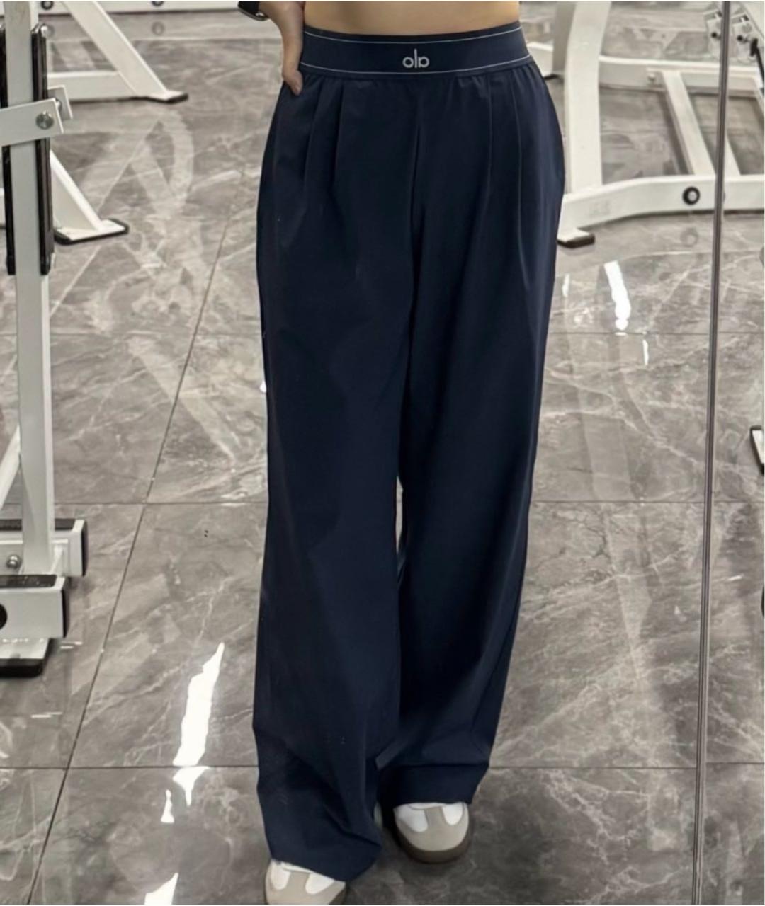 ALO YOGA Темно-синие спортивные брюки и шорты, фото 5