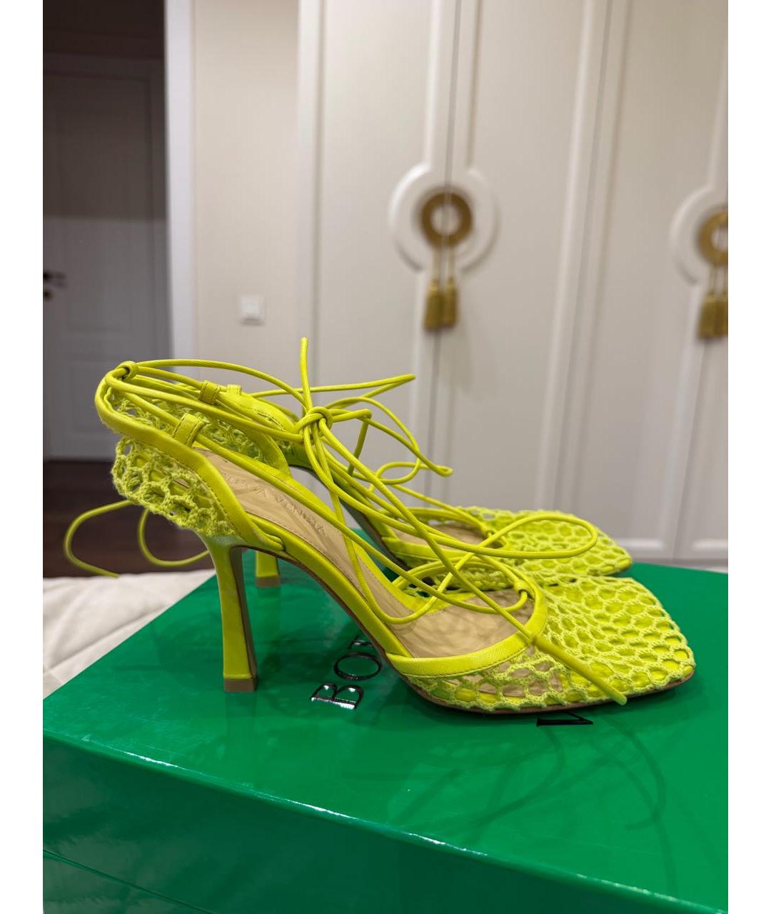 BOTTEGA VENETA Салатовые кожаные босоножки, фото 7