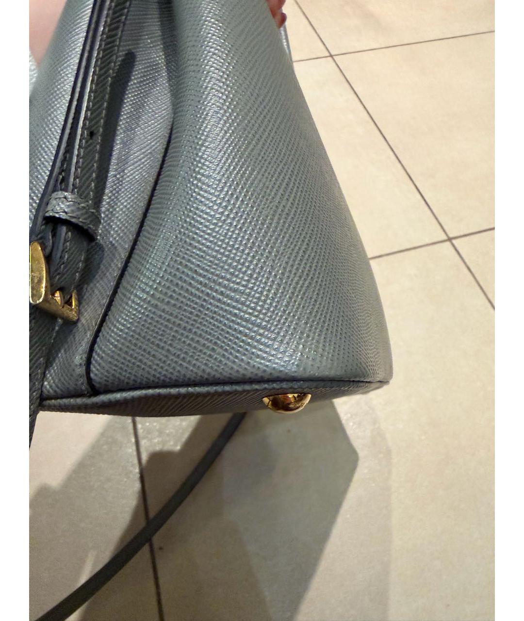 PRADA Серая кожаная сумка с короткими ручками, фото 6