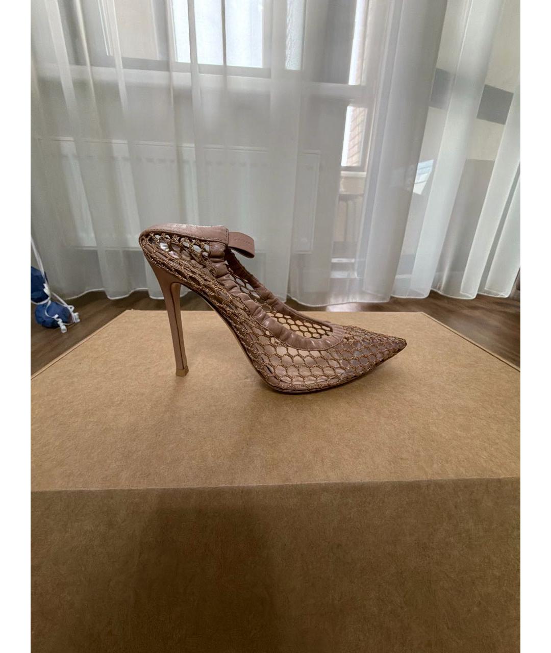 GIANVITO ROSSI Бежевые текстильные туфли, фото 4