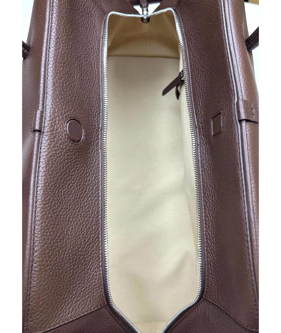 JACQUEMUS Коричневая кожаная сумка с короткими ручками, фото 4