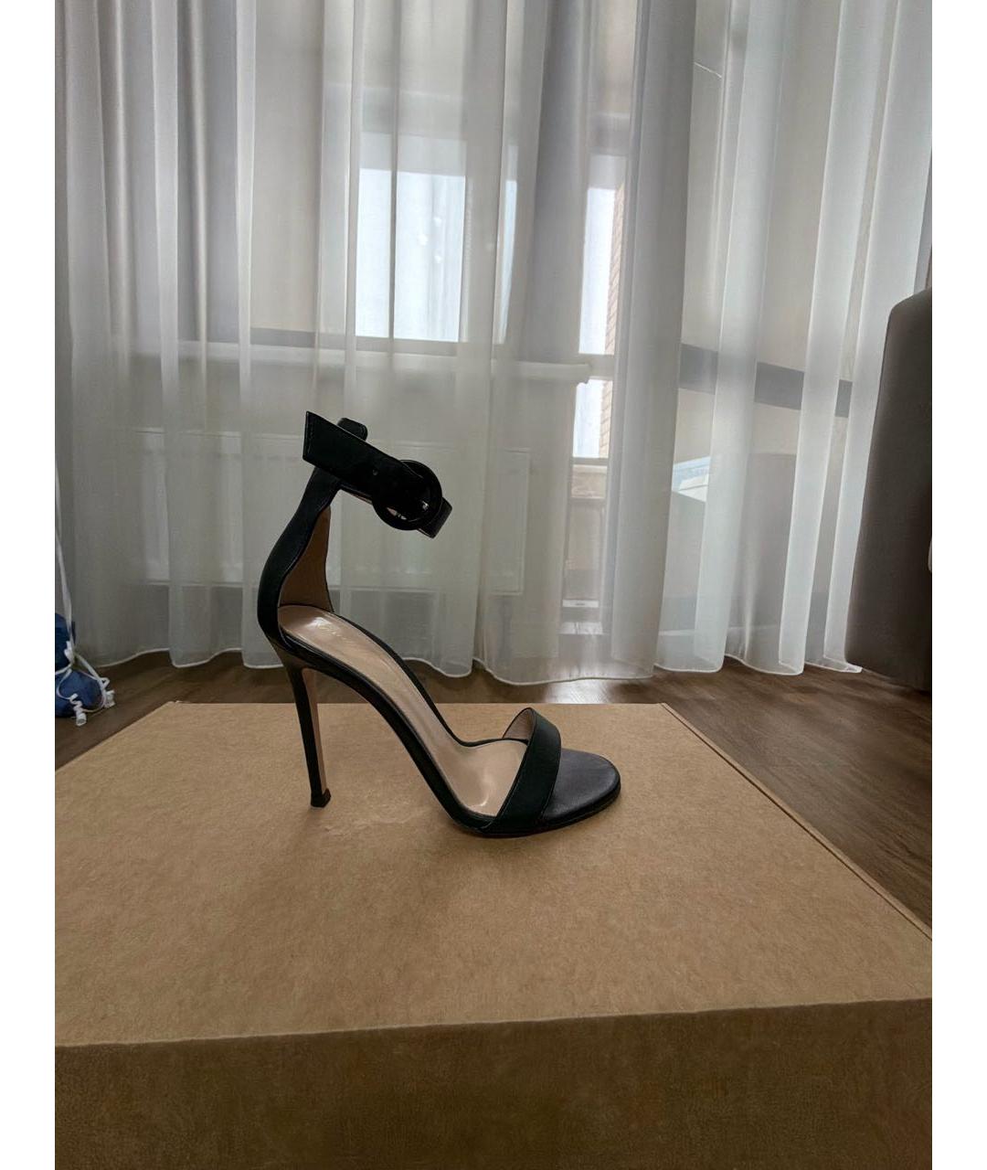 GIANVITO ROSSI Черные кожаные босоножки, фото 5