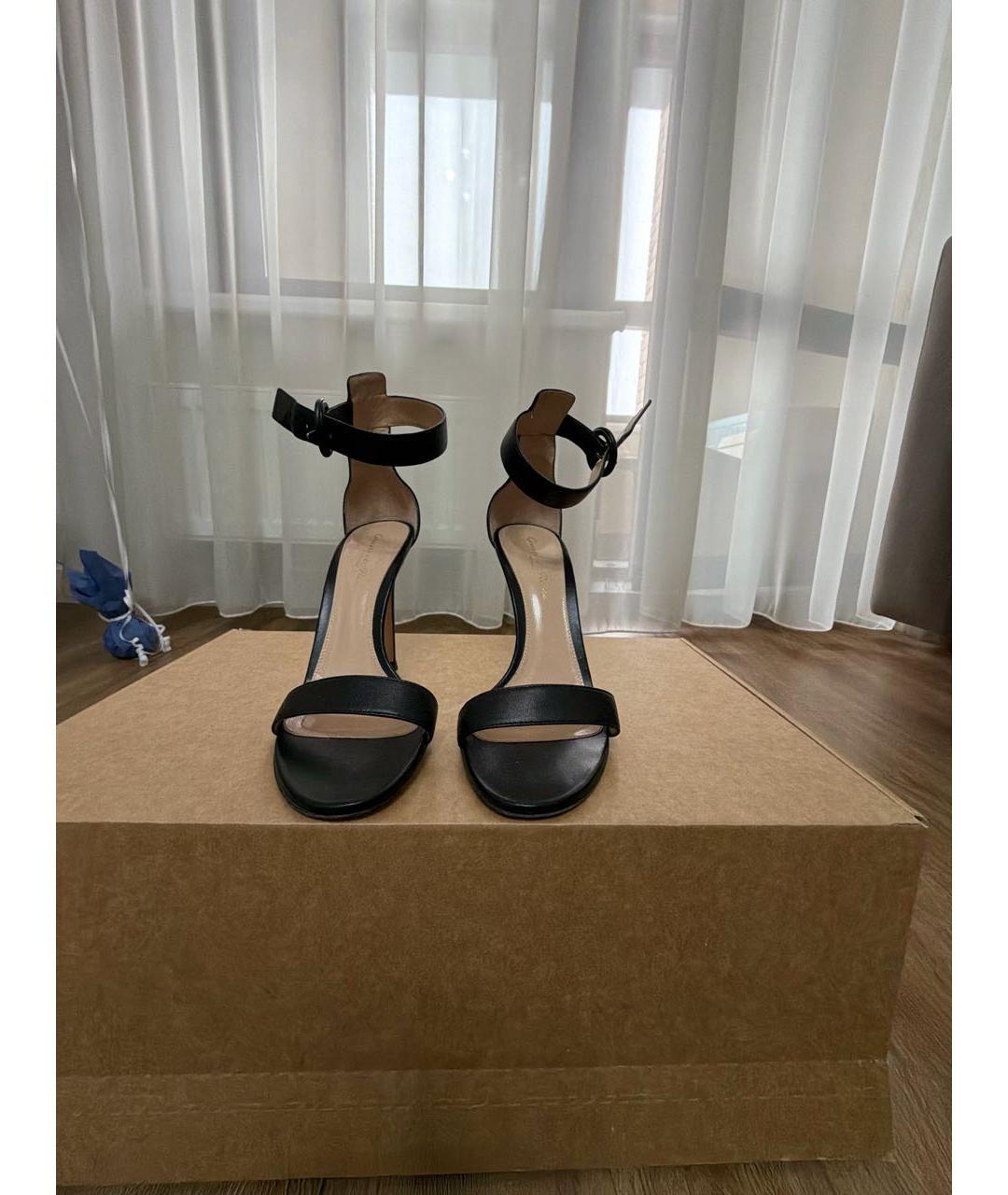 GIANVITO ROSSI Черные кожаные босоножки, фото 2