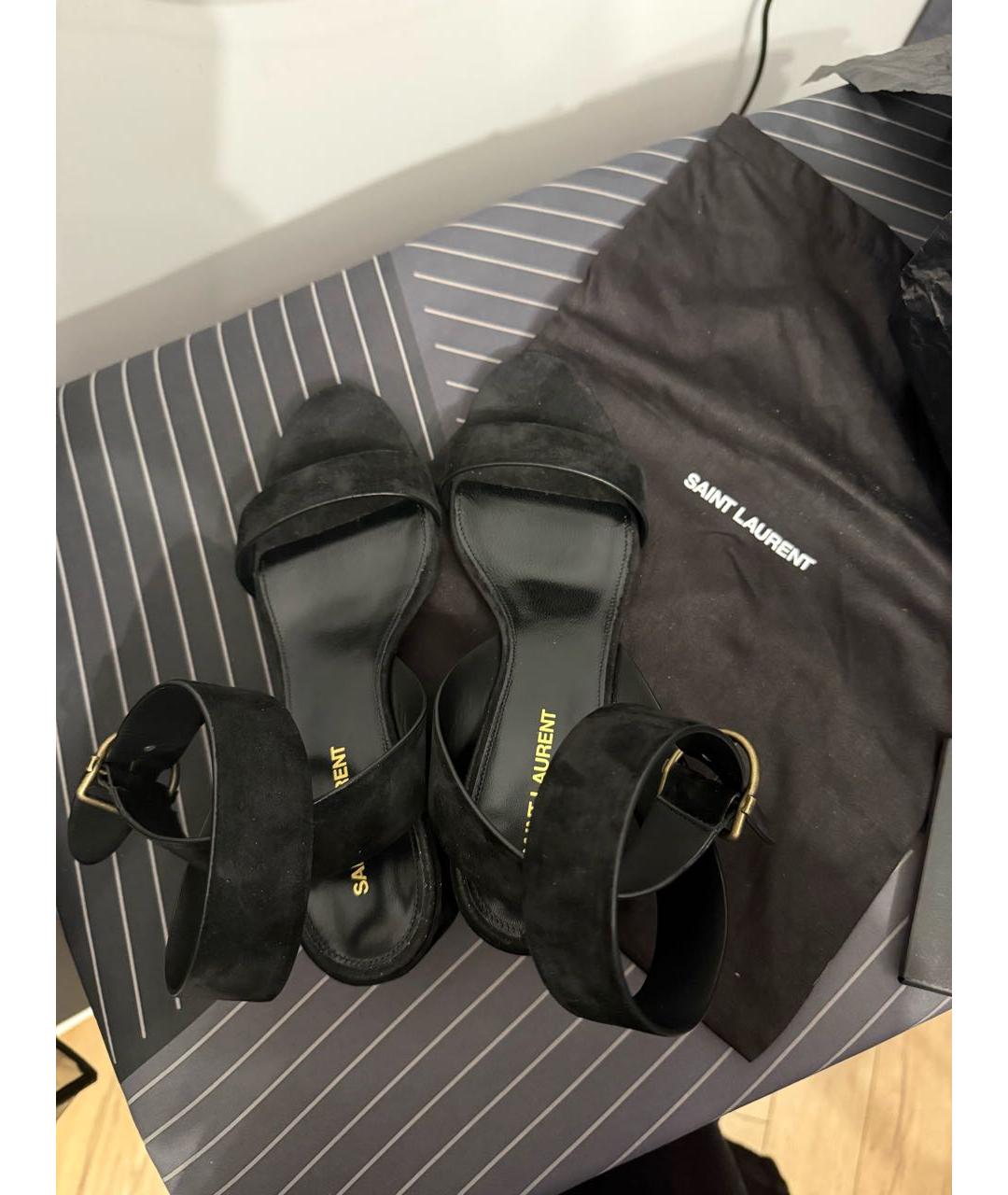 SAINT LAURENT Черные замшевые босоножки, фото 3
