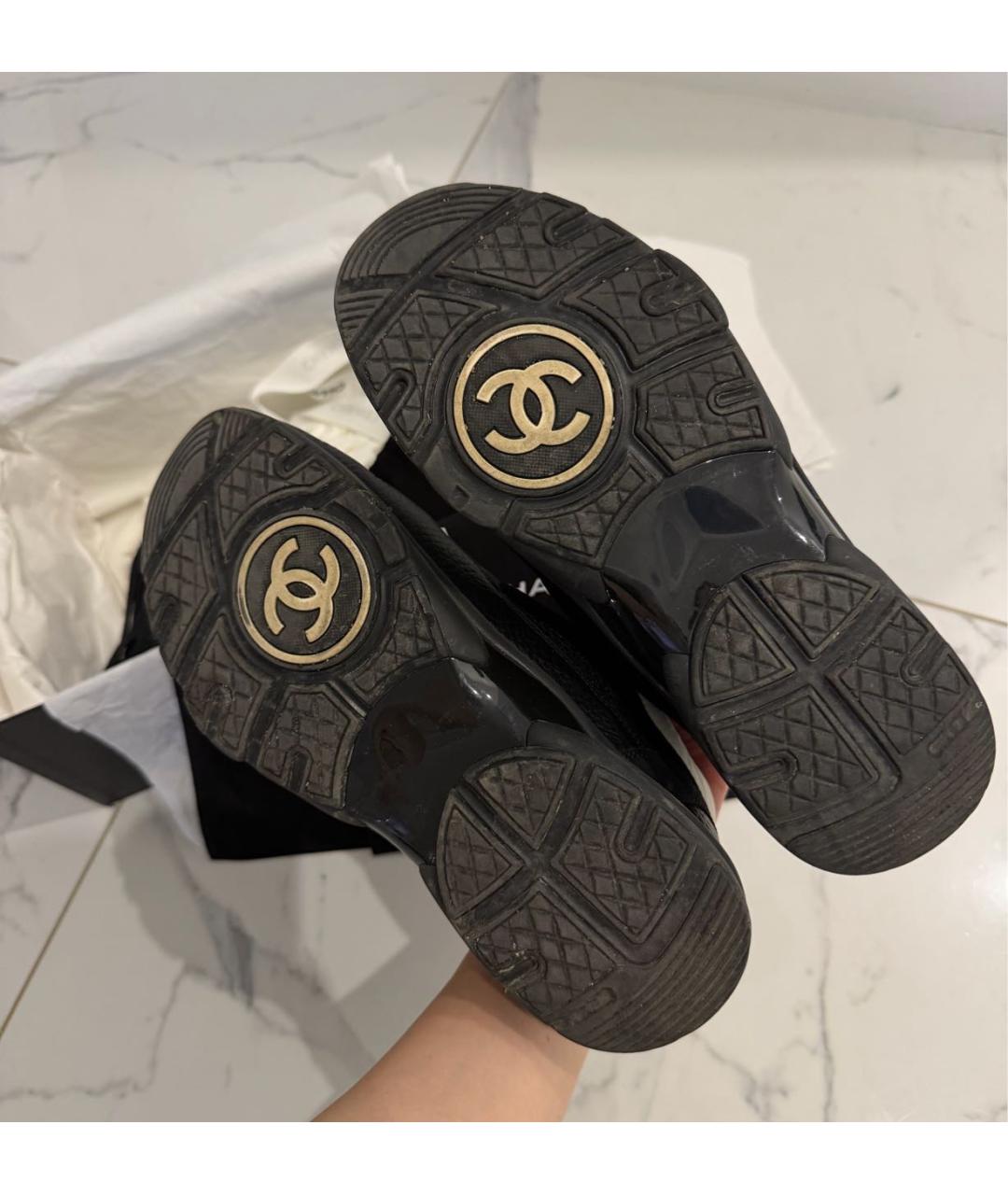 CHANEL Черные кроссовки из экзотической кожи, фото 6