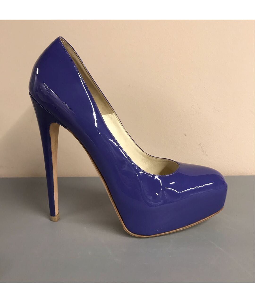 BRIAN ATWOOD Фиолетовые туфли из лакированной кожи, фото 9