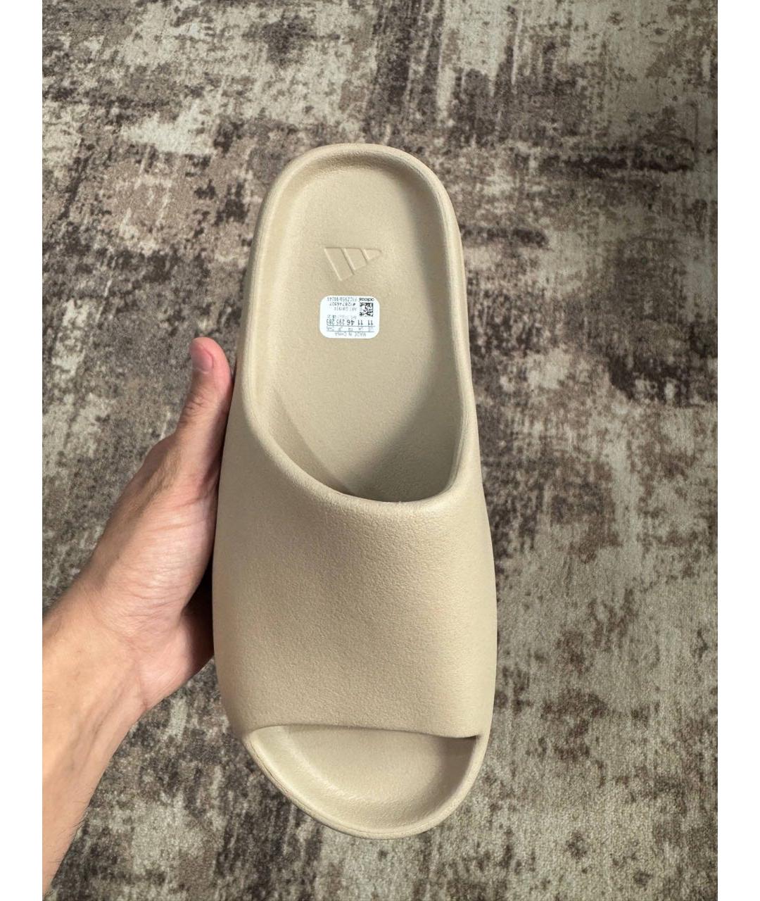 ADIDAS YEEZY Бежевые резиновые шлепанцы, фото 2