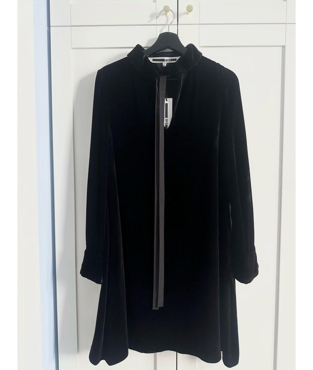 MCQ ALEXANDER MCQUEEN Черное шелковое коктейльное платье, фото 2