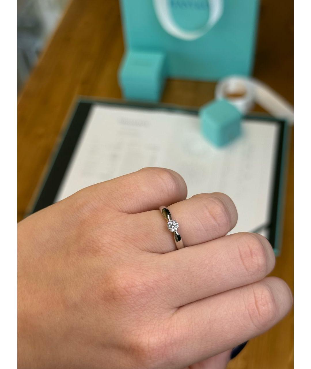 TIFFANY&CO Белое платиновое кольцо, фото 5