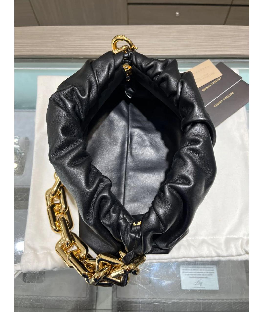 BOTTEGA VENETA Черная кожаная сумка с короткими ручками, фото 3