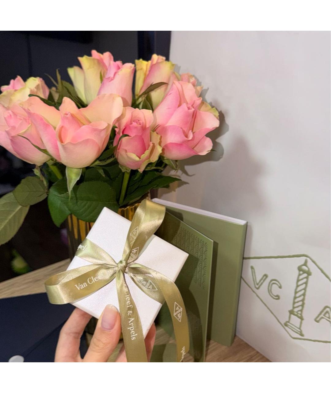 VAN CLEEF & ARPELS Золотые серьги из желтого золота, фото 3