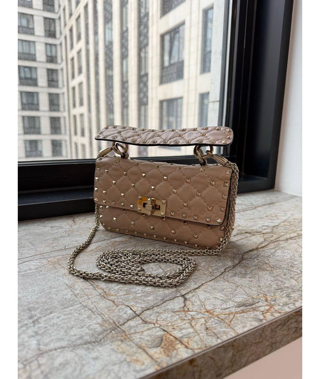 VALENTINO Бежевая кожаная сумка через плечо, фото 2