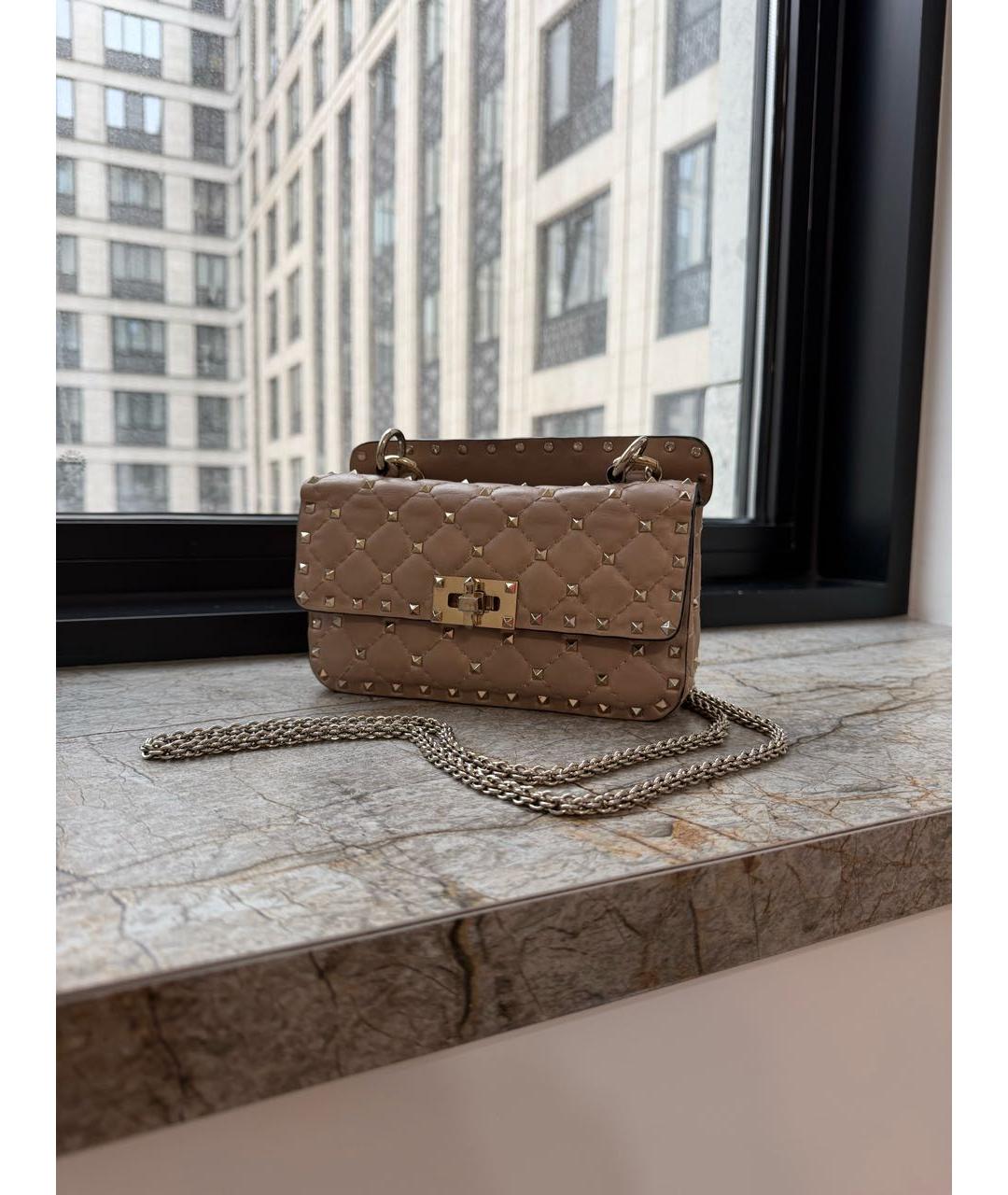 VALENTINO Бежевая кожаная сумка через плечо, фото 3