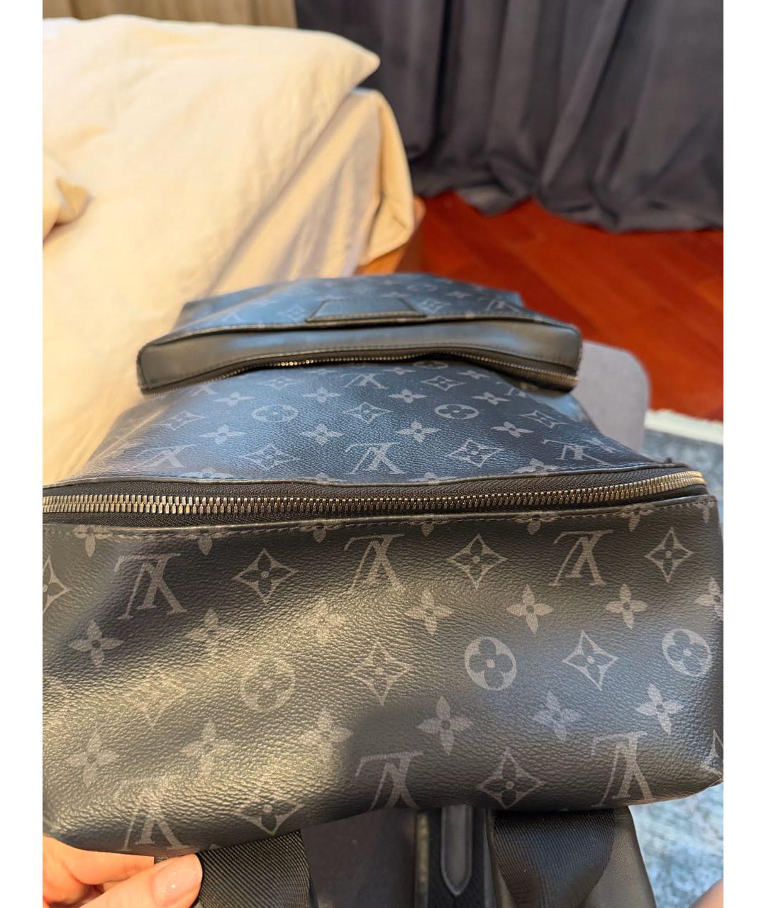 LOUIS VUITTON Антрацитовый рюкзак, фото 3