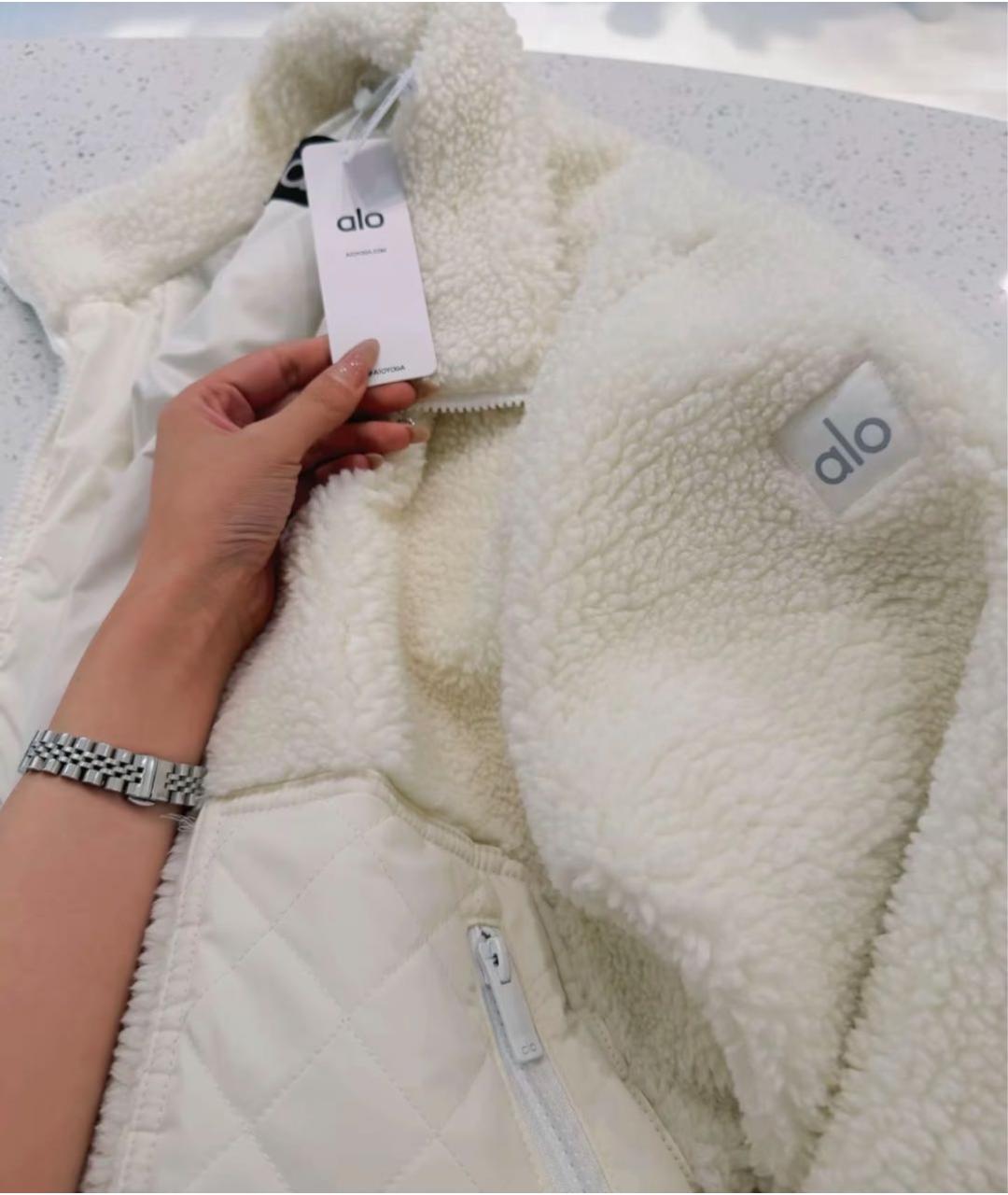 ALO YOGA Белая куртка, фото 8