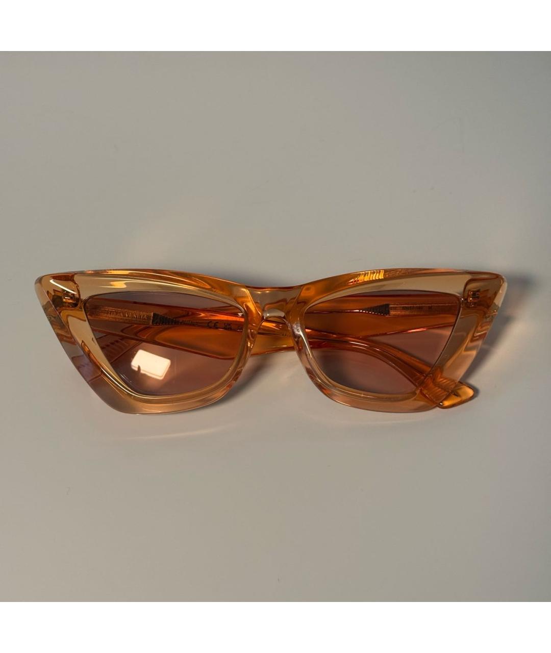 BOTTEGA VENETA Оранжевое пластиковые солнцезащитные очки, фото 8