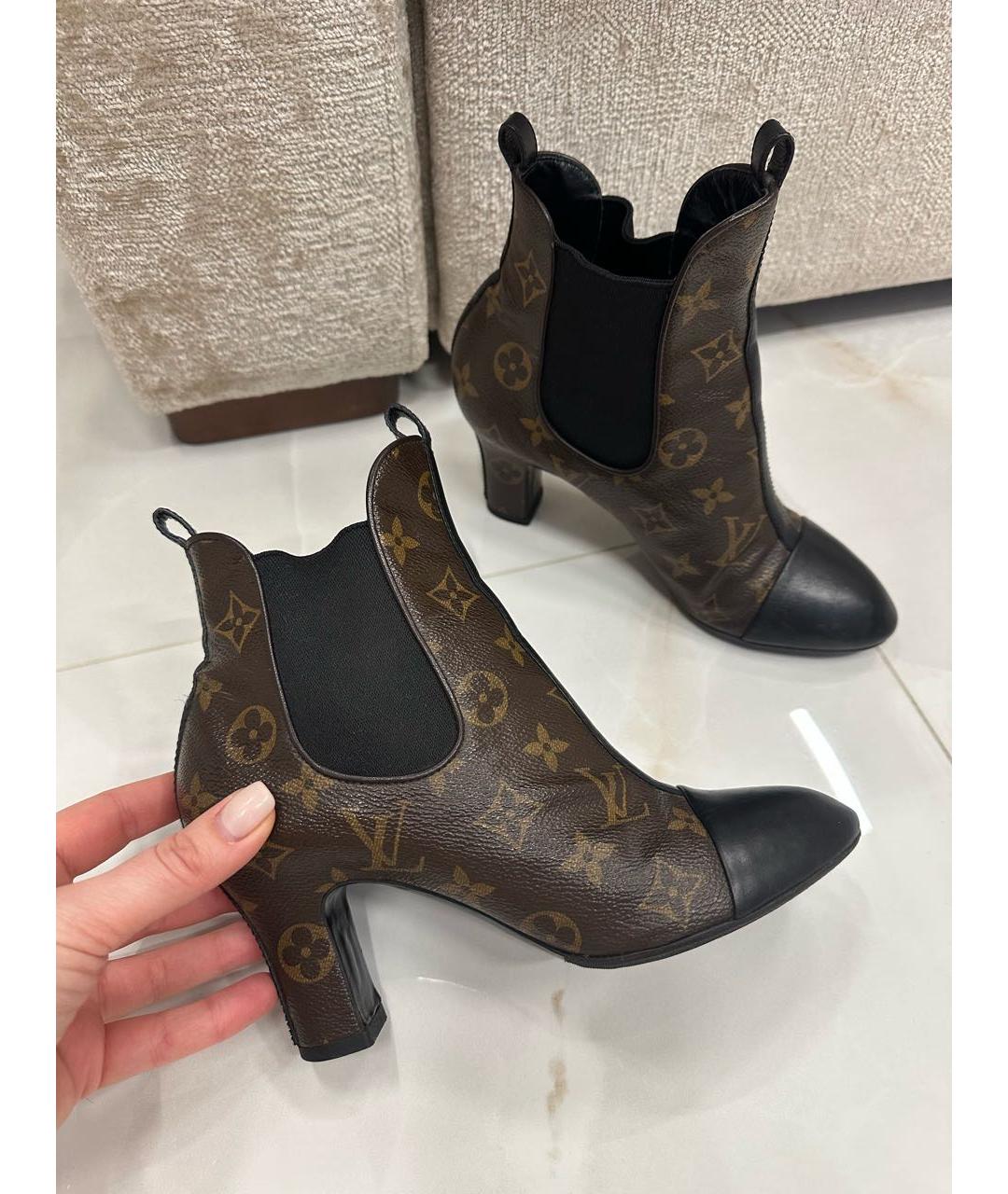 LOUIS VUITTON Коричневые ботильоны, фото 9