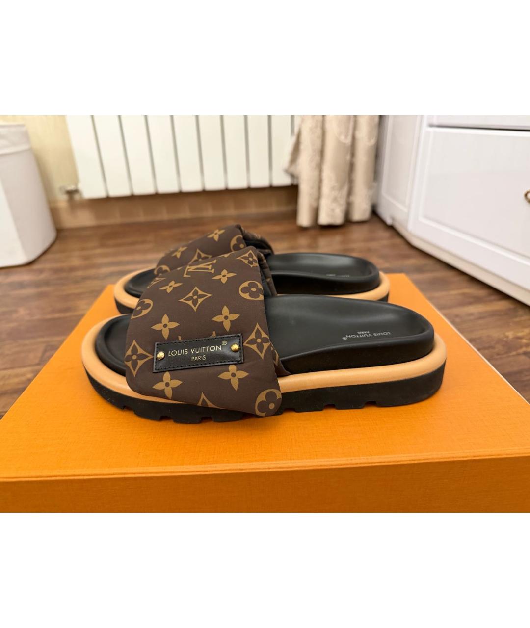 LOUIS VUITTON Коричневые синтетические шлепанцы, фото 9