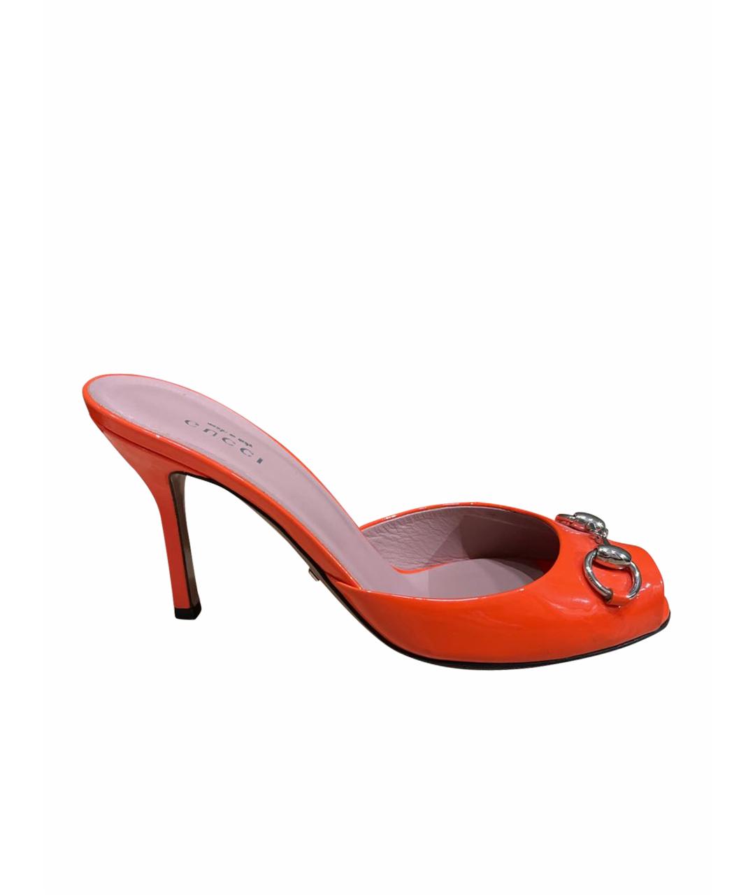 GUCCI Оранжевое мюли из лакированной кожи, фото 1