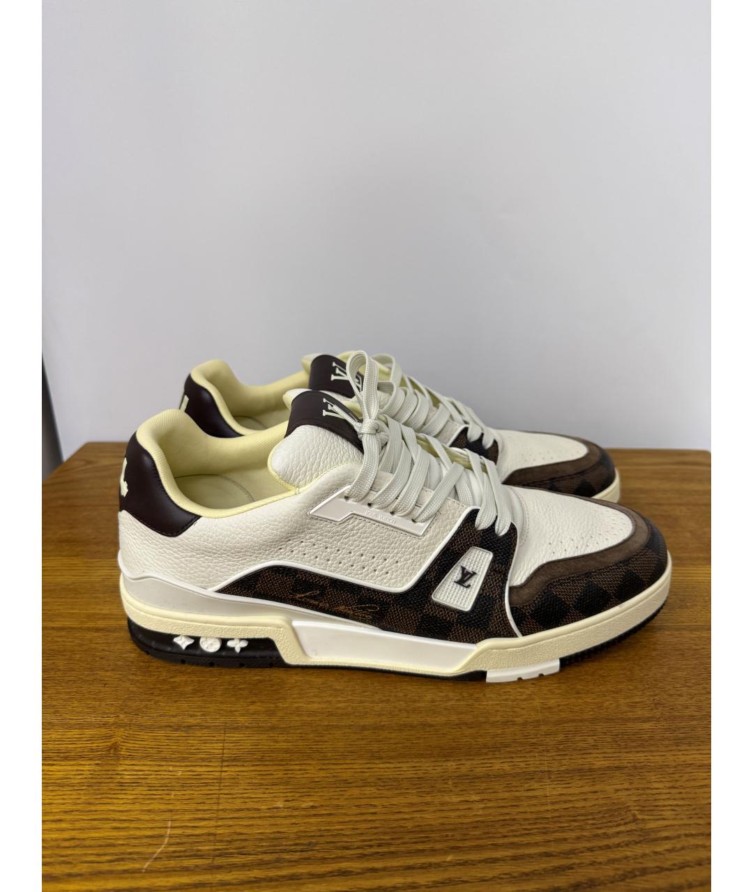 LOUIS VUITTON Белые кожаные низкие кроссовки / кеды, фото 9