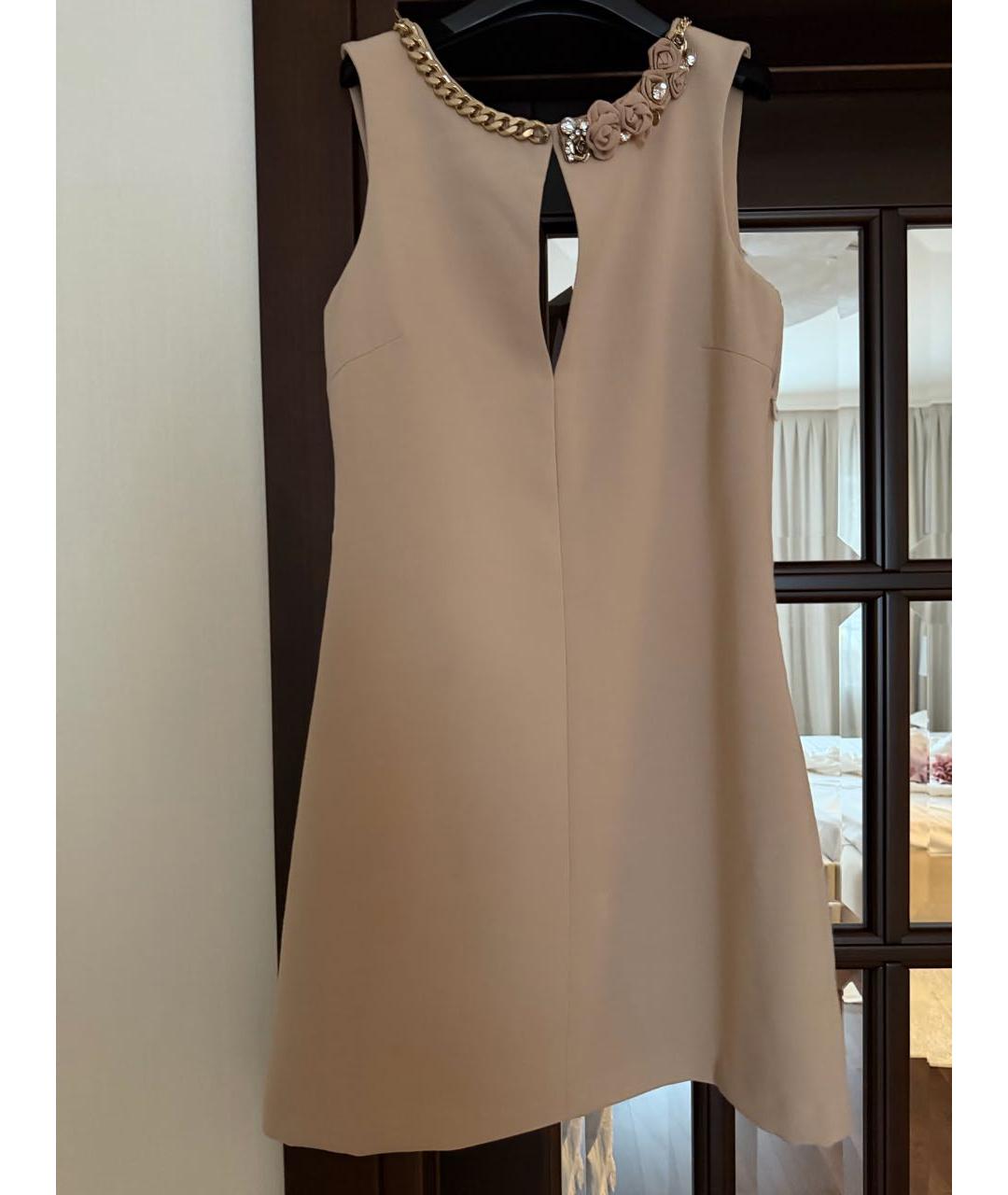 ELISABETTA FRANCHI Бежевое хлопковое коктейльное платье, фото 5