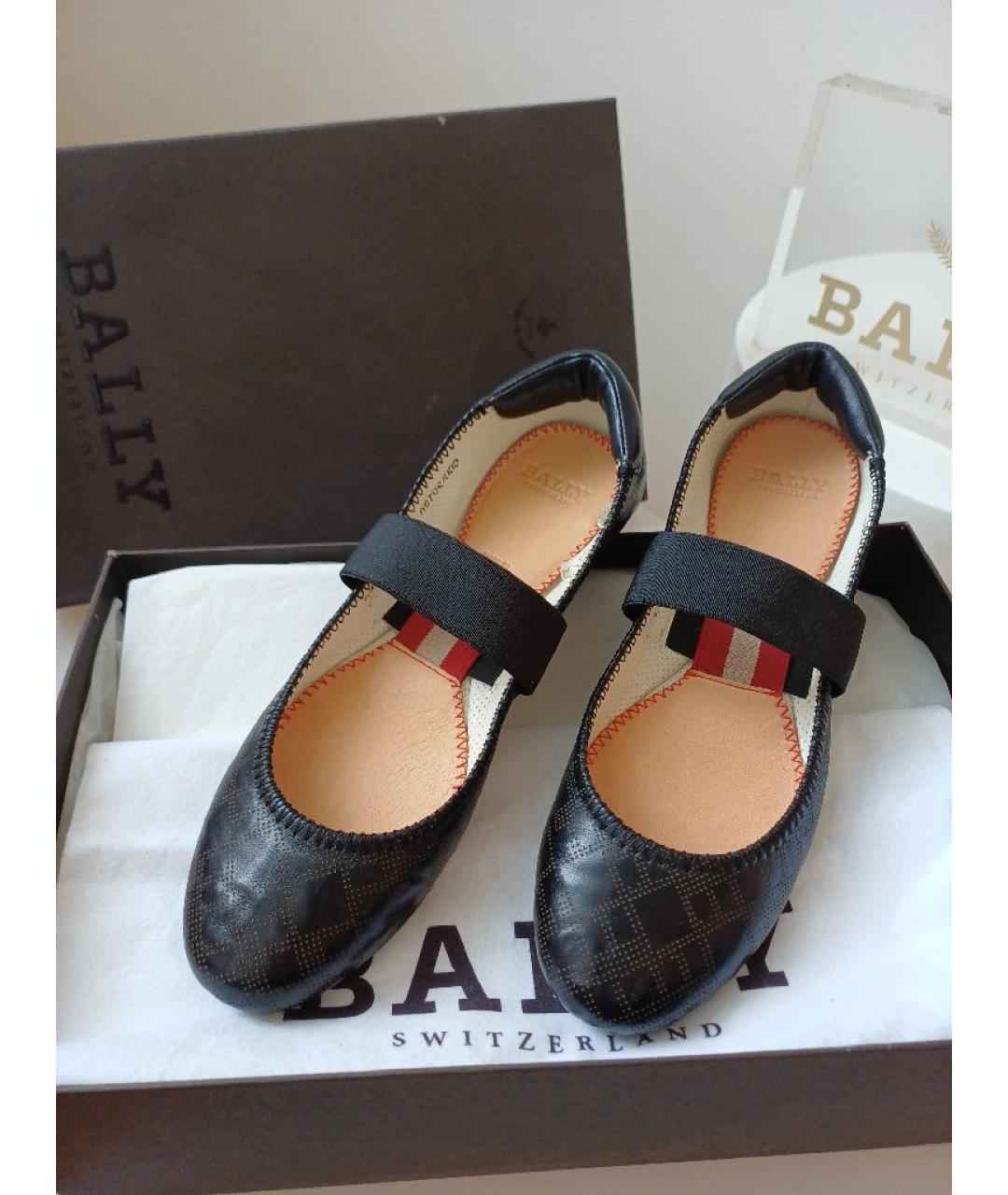BALLY Черные кожаные балетки, фото 5