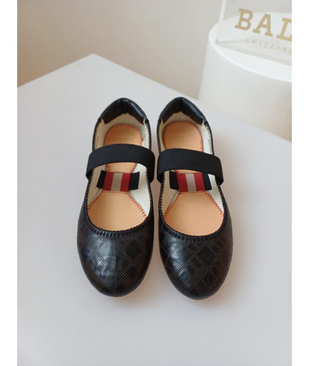 BALLY Черные кожаные балетки, фото 6