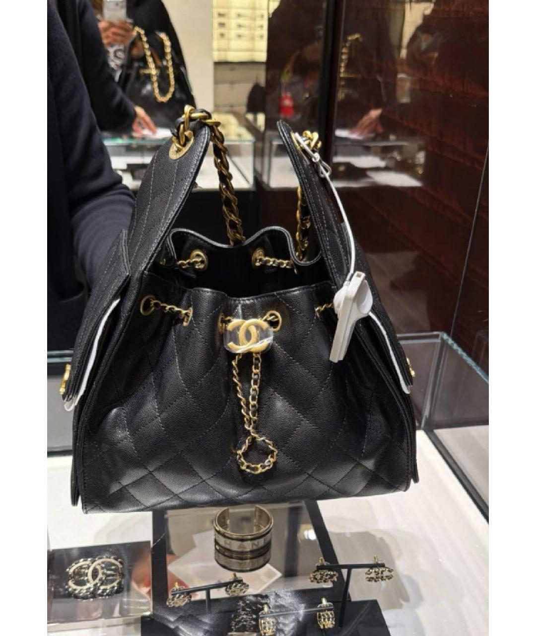 CHANEL Черная кожаная сумка через плечо, фото 4