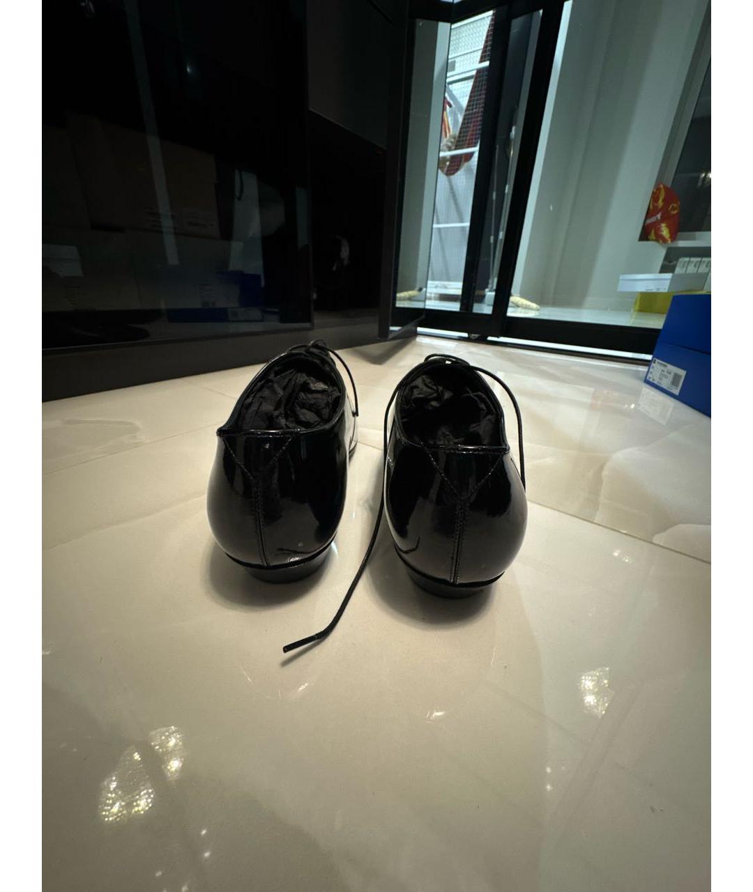 SAINT LAURENT Черные брогги и оксфорды из лакированной кожи, фото 4