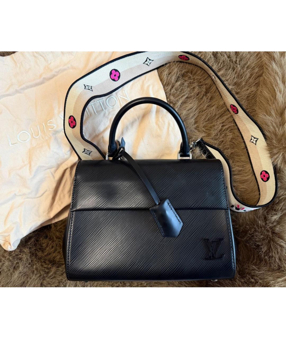 LOUIS VUITTON Черная кожаная сумка через плечо, фото 6