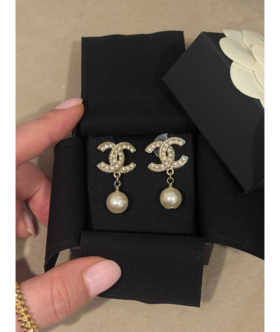 CHANEL Золотые металлические серьги, фото 5