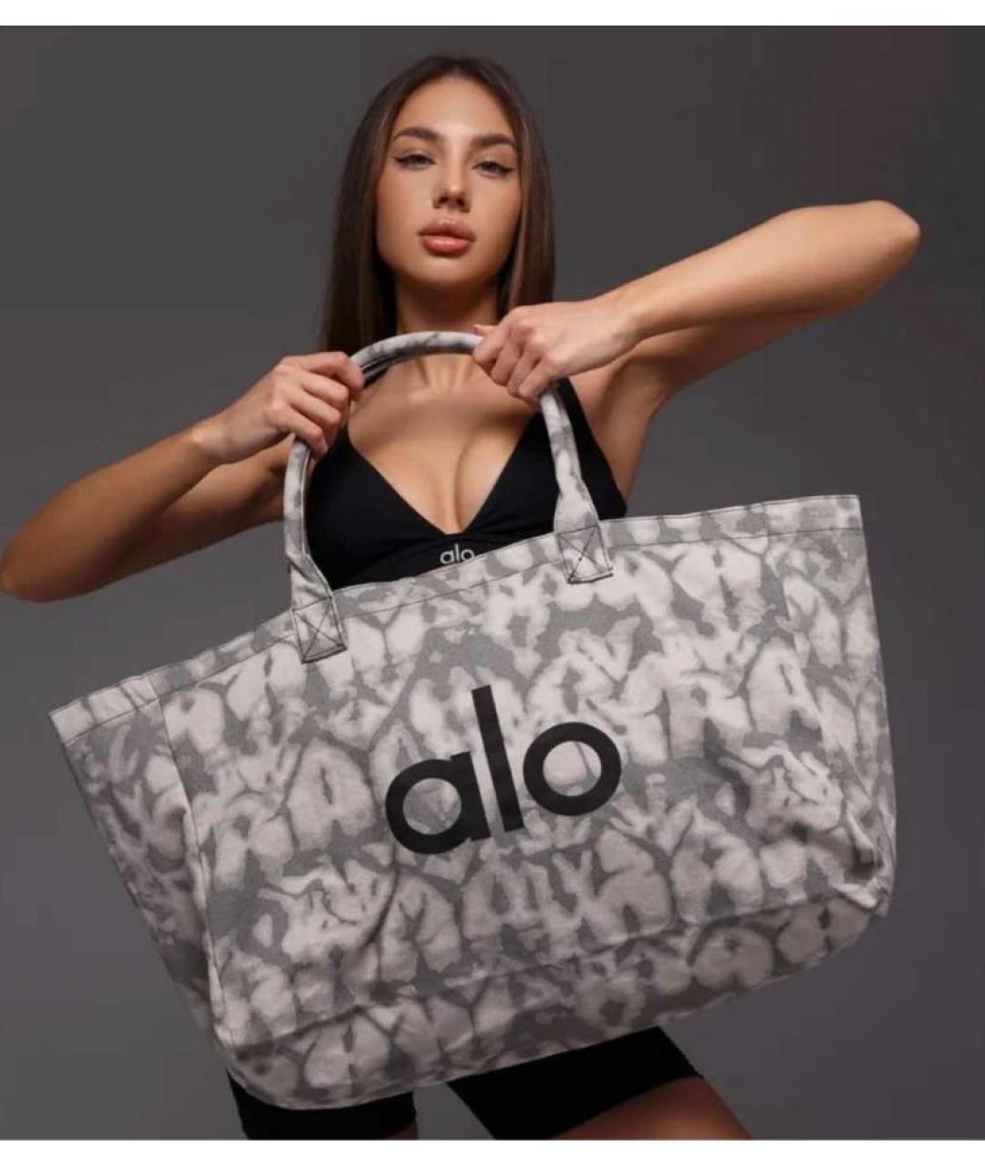 ALO YOGA Серая тканевая дорожная/спортивная сумка, фото 5