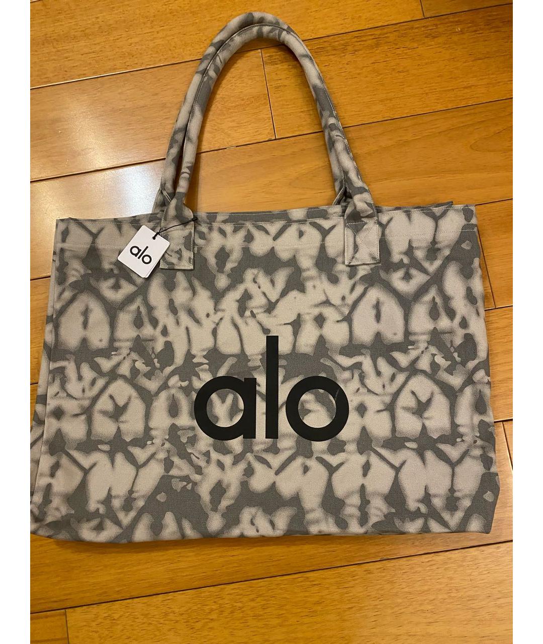 ALO YOGA Серая тканевая дорожная/спортивная сумка, фото 4