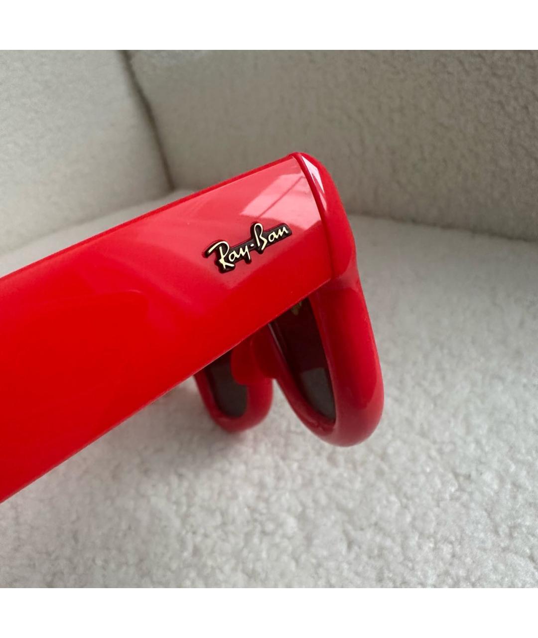 RAY BAN Красные пластиковые солнцезащитные очки, фото 3