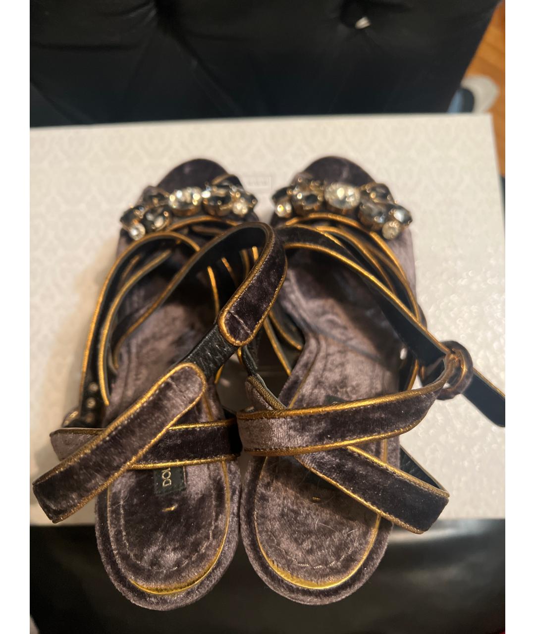 DOLCE&GABBANA Коричневые бархатные босоножки, фото 3