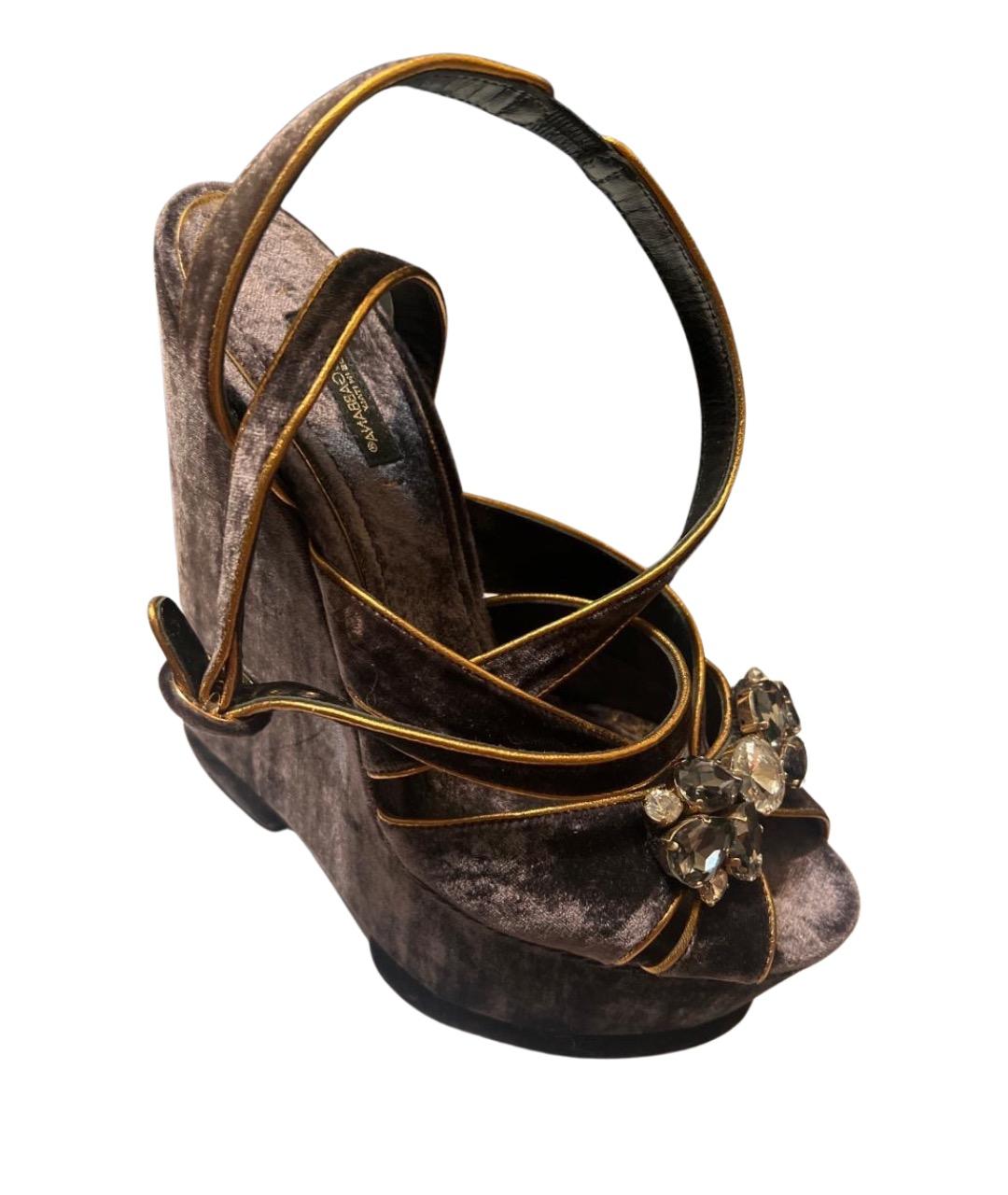 DOLCE&GABBANA Коричневые бархатные босоножки, фото 1