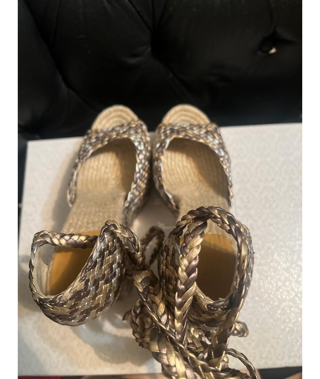HERMES Золотые кожаные босоножки, фото 3