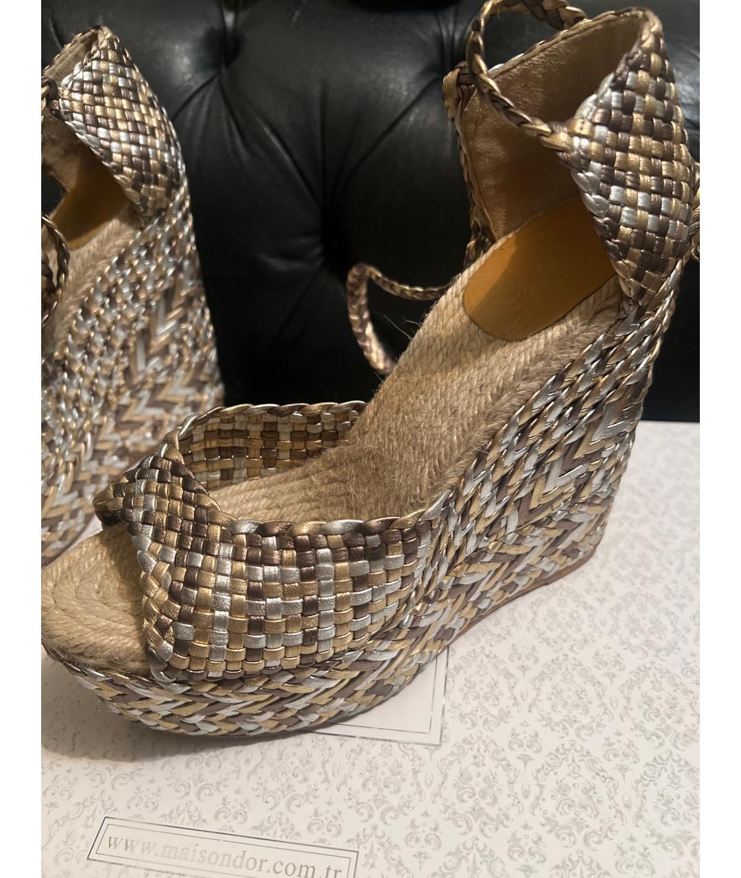 HERMES Золотые кожаные босоножки, фото 6