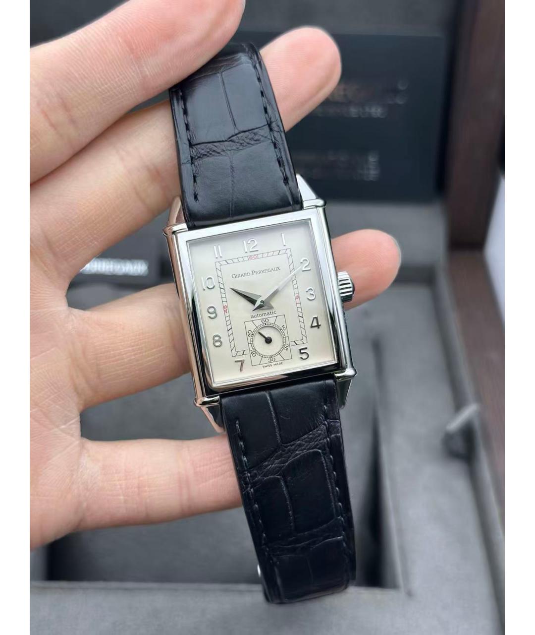 GIRARD PERREGAUX Серебряные часы, фото 2