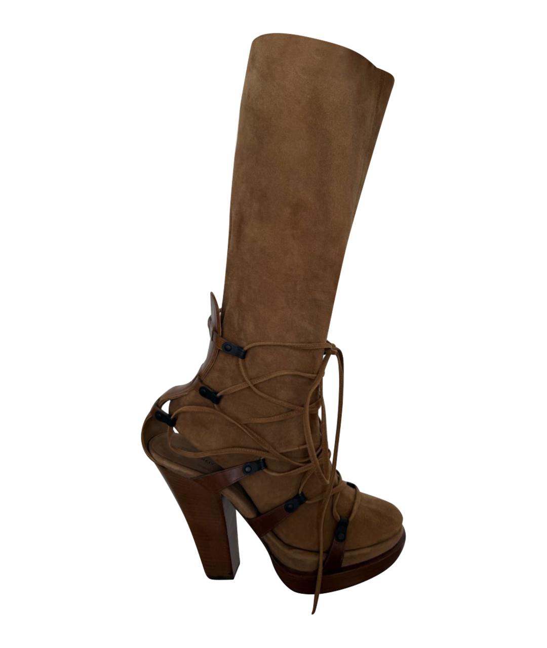 BOTTEGA VENETA Коричневые замшевые сапоги, фото 1