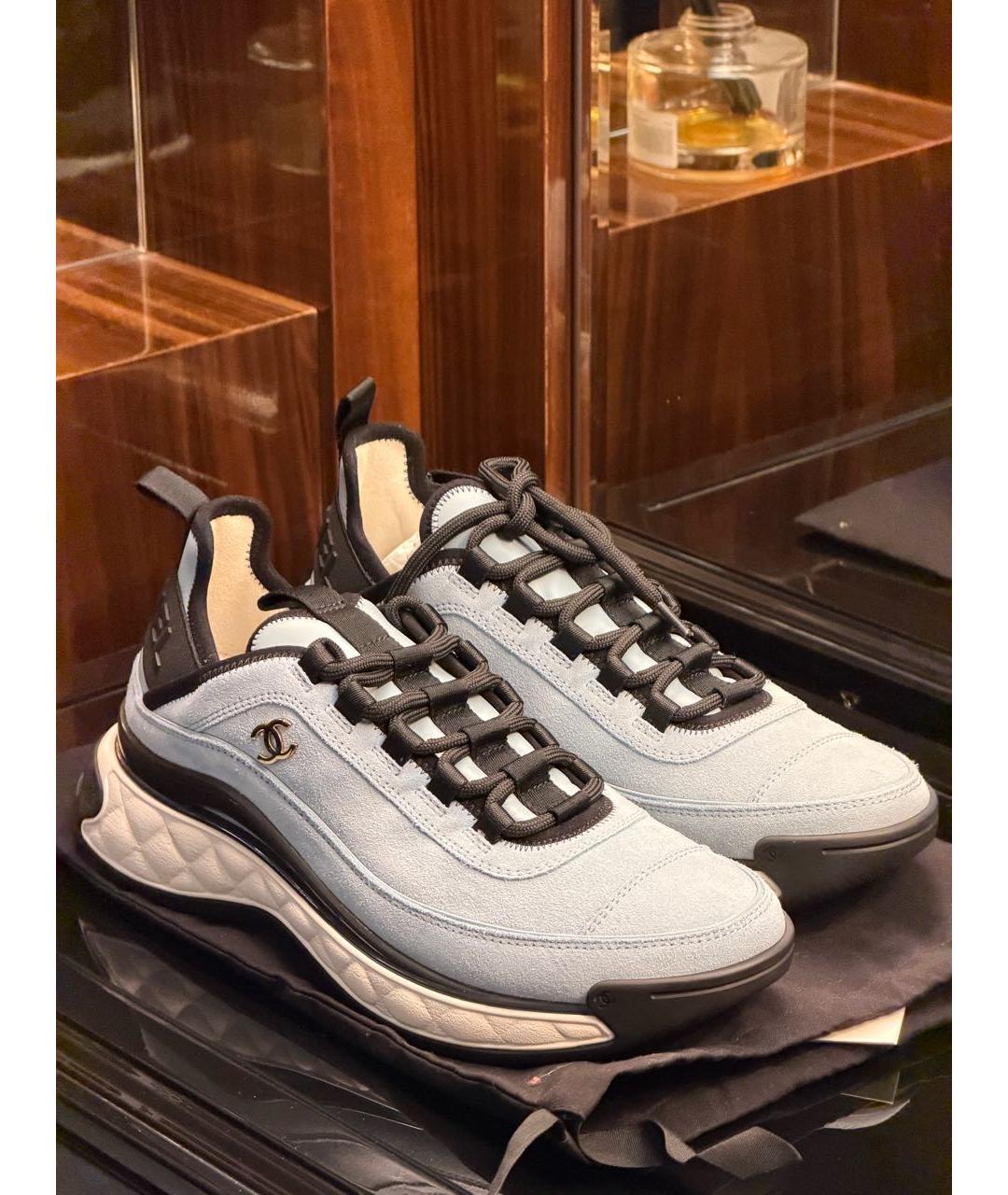 CHANEL Голубые замшевые кроссовки, фото 6