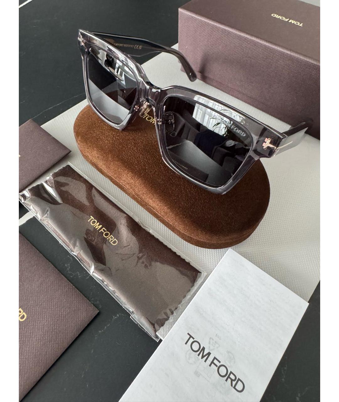 TOM FORD Серые пластиковые солнцезащитные очки, фото 7