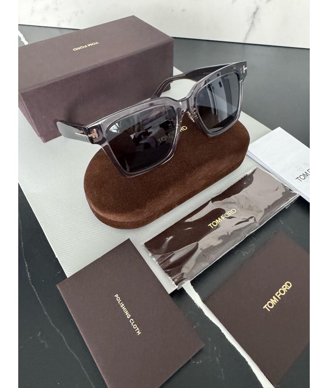 TOM FORD Серые пластиковые солнцезащитные очки, фото 8