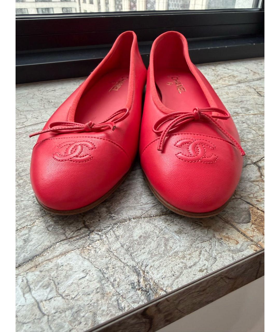 CHANEL Красные кожаные балетки, фото 2