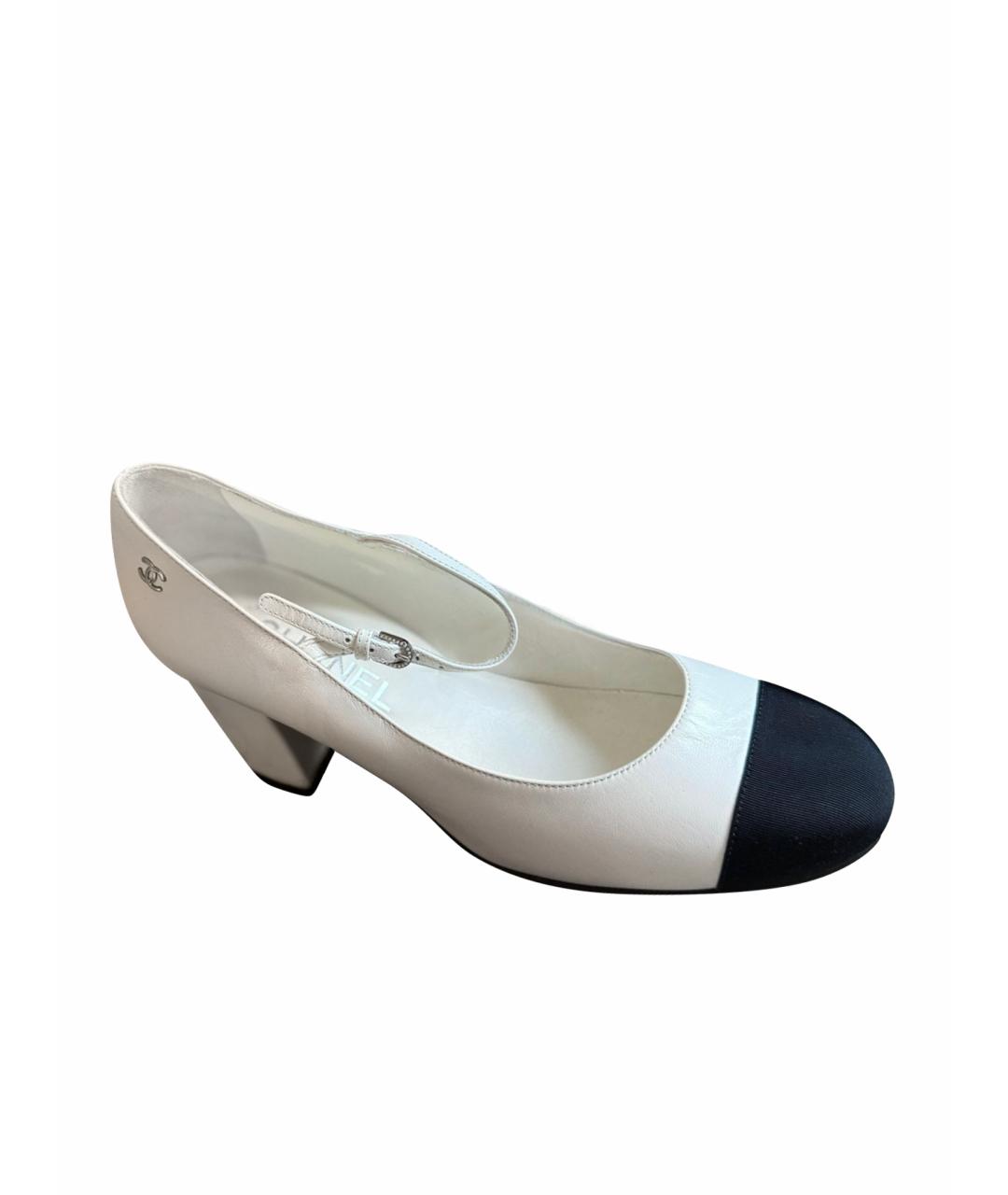 CHANEL Белые кожаные туфли, фото 1