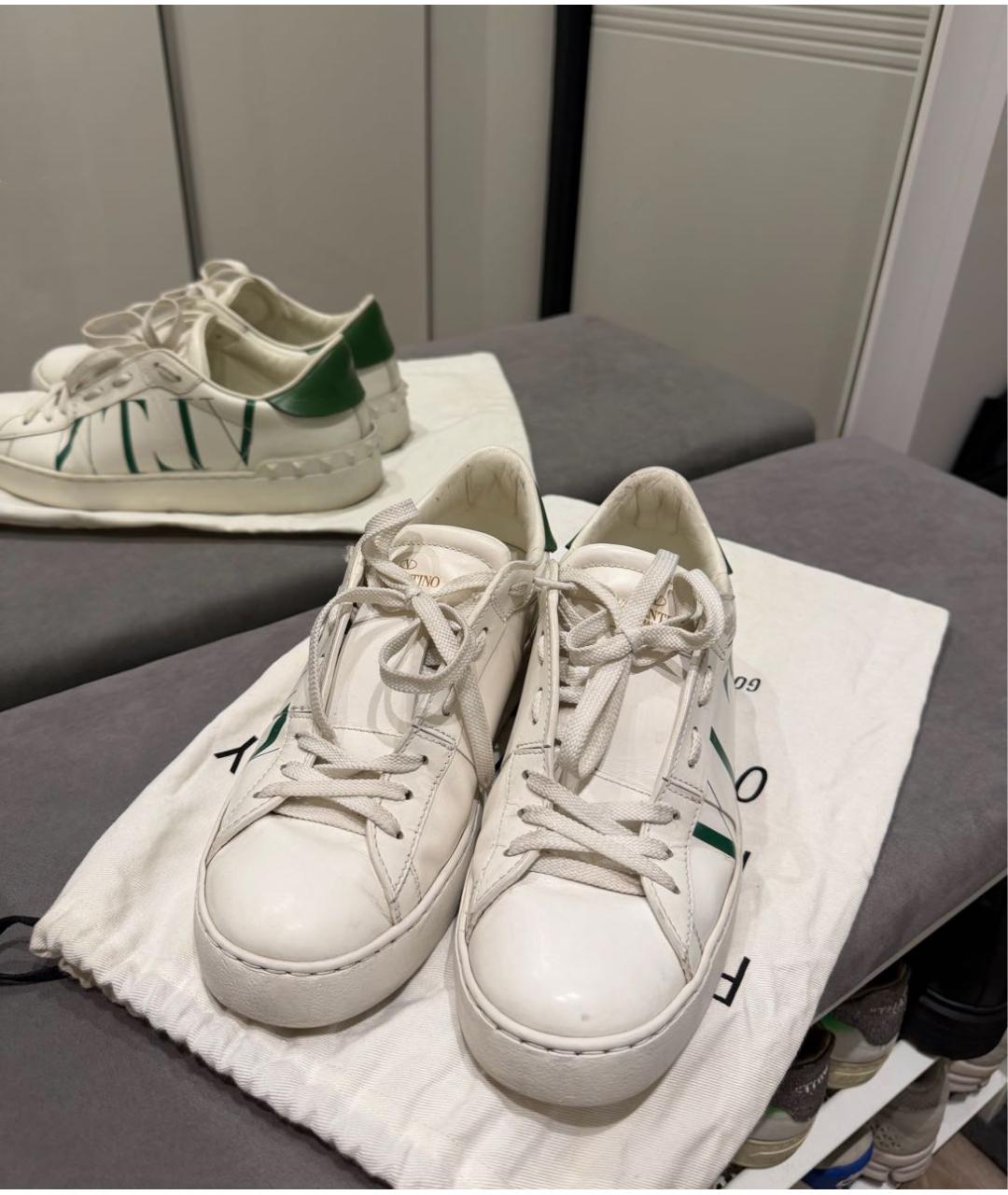 VALENTINO Белые кроссовки из искусственной кожи, фото 3