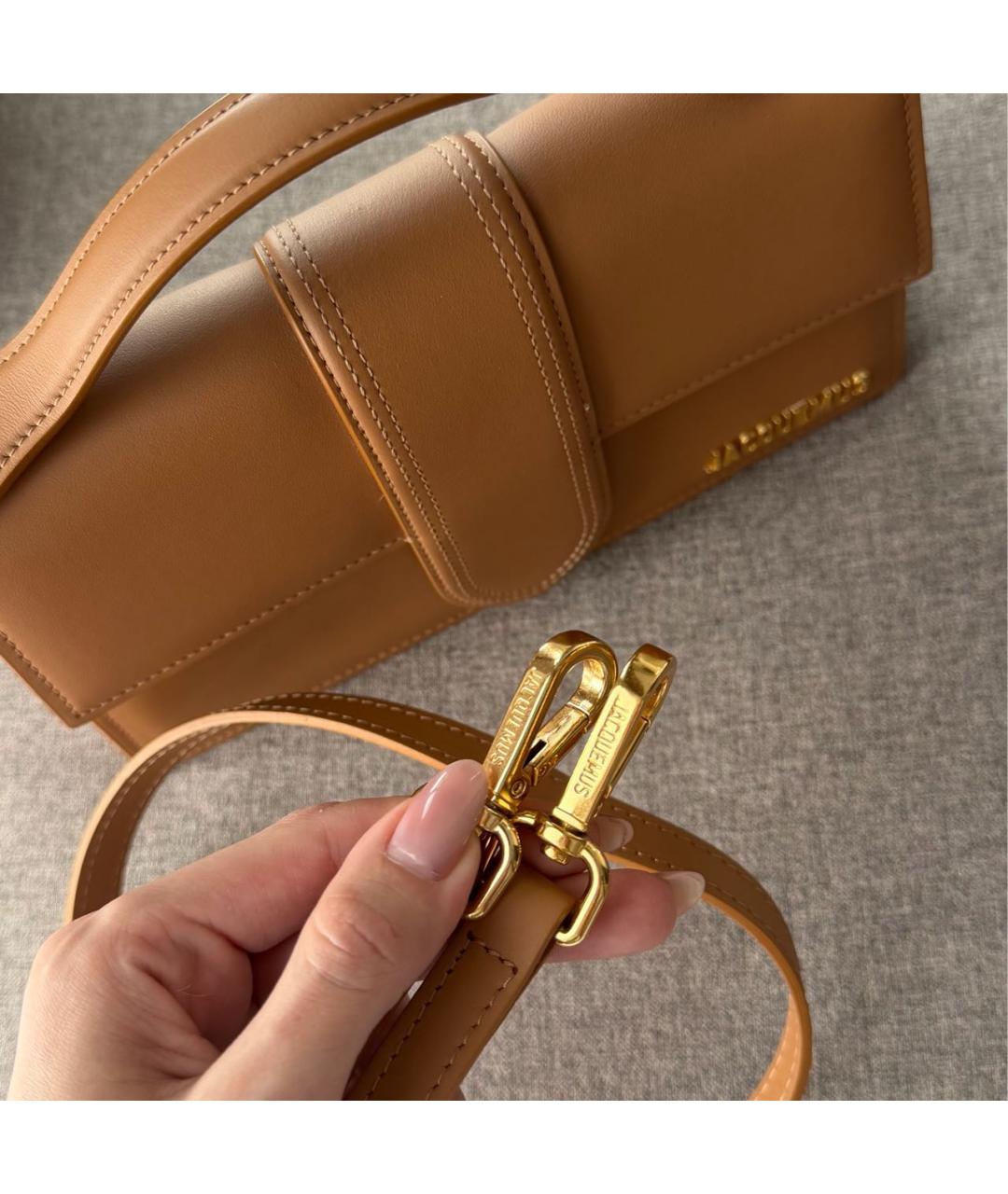 JACQUEMUS Коричневая кожаная сумка с короткими ручками, фото 3