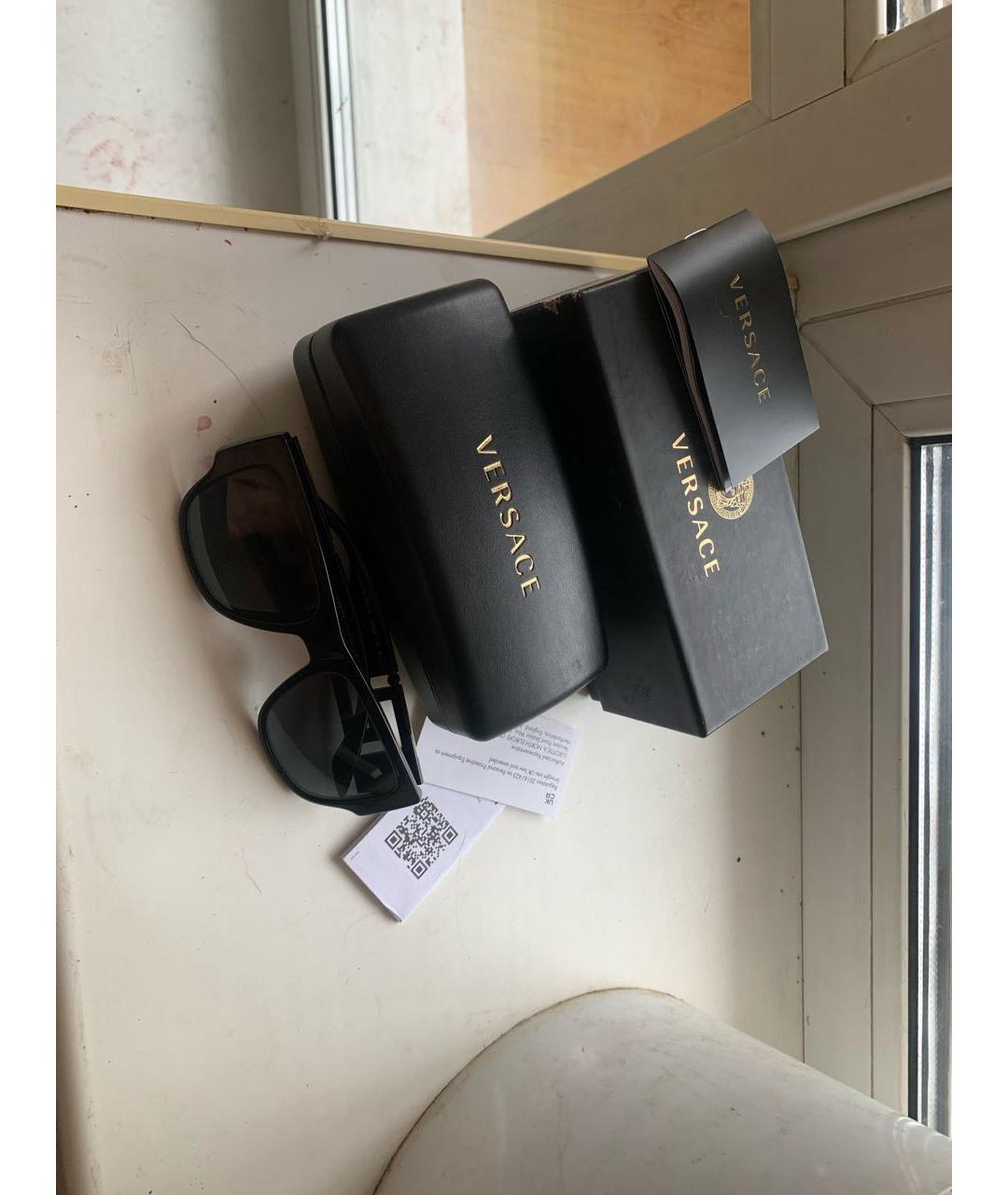 VERSACE Черные пластиковые солнцезащитные очки, фото 4