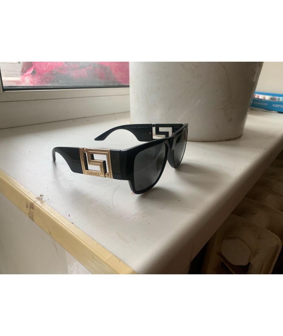 VERSACE Черные пластиковые солнцезащитные очки, фото 2
