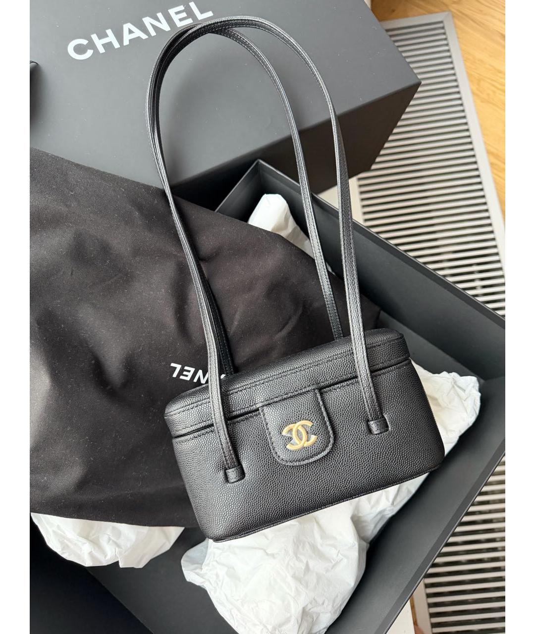 CHANEL Черная кожаная сумка через плечо, фото 3